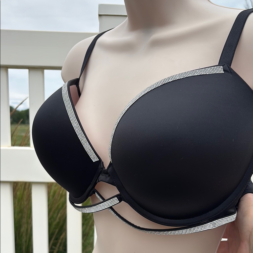 Victoria’s Secret Bling Padded Bra 36 DD (Tag Was Cut Out) Worn Once, Washed